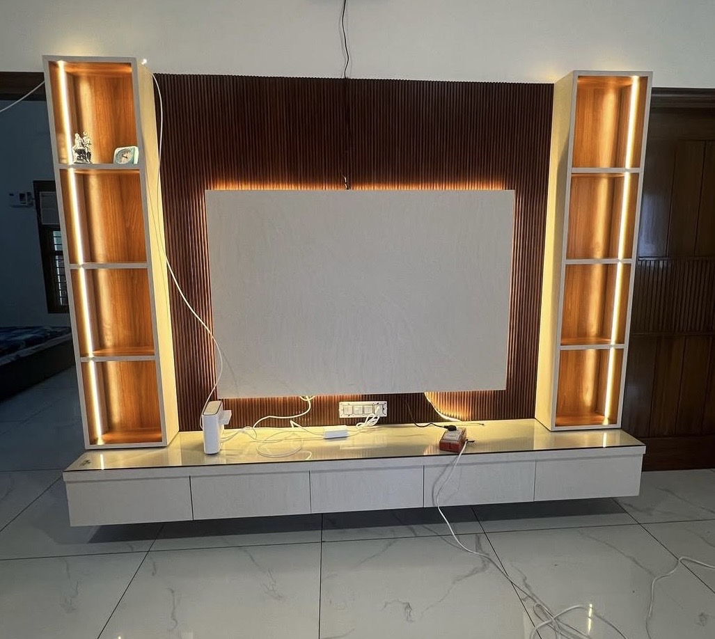TV Unit / Media Wall
